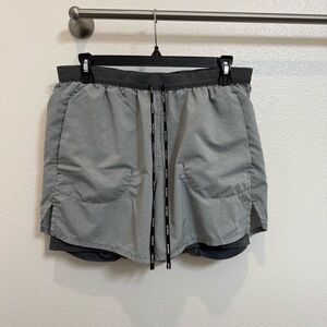 Nike Running Shorts Men’s Size Large 5in inseam w/ Liner Grey
